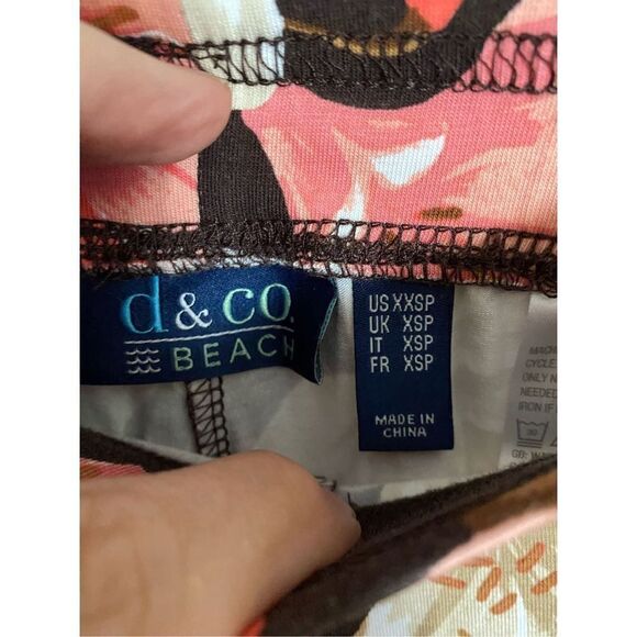 Denim and Company, women’s floral, print Beachy, Flowey, Capri pants, size small - Picture 5 of 5